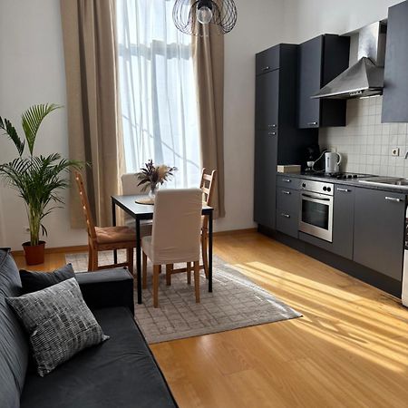 בריסל L&L Residence 1 מראה חיצוני תמונה